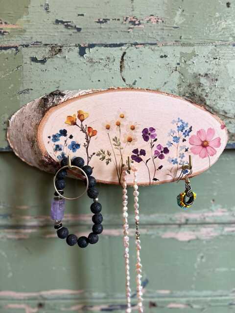 Vintage Flowers, Wildflower Key Rack/Kitchen Accessory Towel Wall Hook Jewelry Holder Herbarium With Four Hooks - image 1