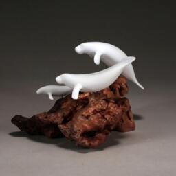 John Perry Manatee Family Sculpture, Pellucida On Burlwood Base - thumbnail 2