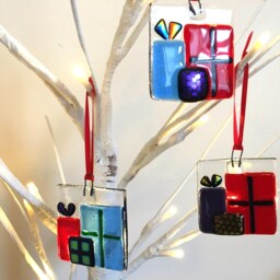 Fused Dichroic Glass Handmade Christmas Tree Decoration Gift Present Parcel Window Hanging - thumbnail 2