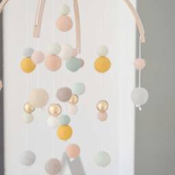 Decorative Pendant Lamp Calm For Dreamers in Wool Balls & Wood - thumbnail 2