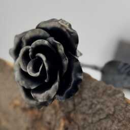 Rose Sculpture Blacksmith Made Decorative Flower - thumbnail 4