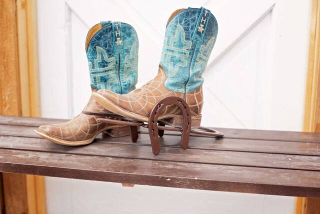 Horseshoe Boot Jack - Puller Shoe Rustic Home For Entry Way - image 1