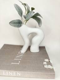 Modern Ceramic Vase - Unique White Vase/Ornament Homeware Home Ware Accessories Decor Styling-Fashion - thumbnail 1