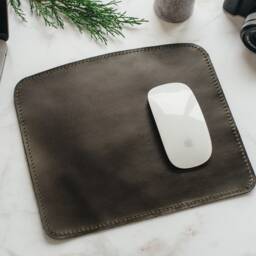 Personalized Leather Mousepad, Macbook Desk Accessories, Men's Computer Mouse Pad, Custom Home Office Gift - thumbnail 4
