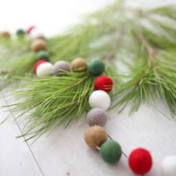 Felt Ball Christmas Garland - Holiday Party Decor Tree Farm - thumbnail 3