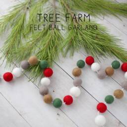 Felt Ball Christmas Garland - Holiday Party Decor Tree Farm - thumbnail 2