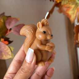 Handmade Squirrel & Pine Cone Candle in Olive Wax, Choice Of Colors, Sweet Autumn Scent - thumbnail 2