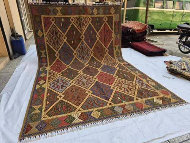 Traditional Afghan Kilim Carpet 6??10 Ft - Bold Geometric Wool Flatweave - image 1