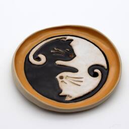 Cute Cats Ceramic Soap Dish, White & Black Ying Yang Bathroom Decor, Modern Accessories, Best Cat Lover Gift - thumbnail 2