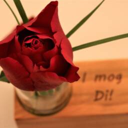 Flower Vase Engraved With Saying, Valentine's Day, Anniversary, Birthday, Love - thumbnail 3