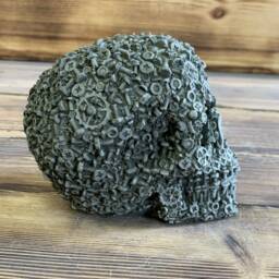 Stone Garden Nuts & Bolts Skull Gothic Human Head Ornament Statue - thumbnail 3