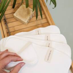 Organic Cotton Velour Face Cloth White Washcloth, Soft Sustainable Skincare - thumbnail 4
