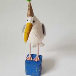 Felted Wool Seagull Decoration, Party Hat Bird, Textile Art, Grey White Gull - thumbnail 2