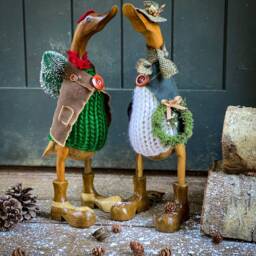 Mama .... Merino Wool Jumper Wearing, Christmas Wreath Carrying Wooden Duck in Boots. Granny, Nanny, Grandma... Gift - thumbnail 3