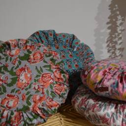 Round Cushion 40cm - Handmade in France Pleated Blockprint Floral Cotton - thumbnail 4