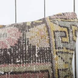 Vintage Kilim Lumbar Pillow Cover Bohemian Rug Cushion - 16x24 - thumbnail 2