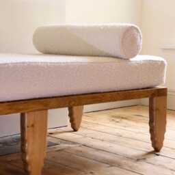 Solid Oak Boucl?? Day Bed - Luxury Handcrafted UK Furniture Home Decor - thumbnail 3