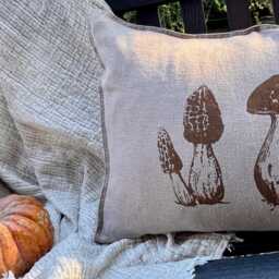 Hand-Printed Linen Pillowcase in Taupe With Mushroom Motif, 100% Pillowcase, Screen Printed, Special Gift For Collectors - thumbnail 4