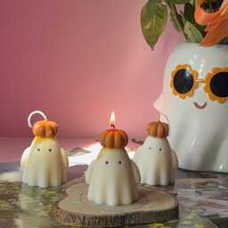 Ghost With Orange Pumpkin Hat Soy Wax Candle - thumbnail 4