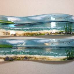 Fused Glass Small Freestanding Wave, Sea Scene With Grass, 6cm Tall. Handmade in Cornwall - thumbnail 2