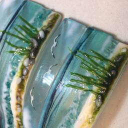 Fused Glass Small Freestanding Wave, Sea Scene With Grass, 6cm Tall. Handmade in Cornwall - thumbnail 3