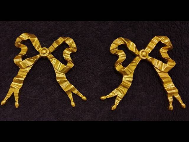 2 Gilt Gold Or White French Style Decorative Wall Furniture Moulding Pediment Plastic Decoration - image 1