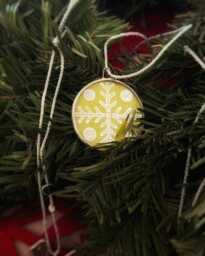 stained Glass Snowflake Christmas Ornament Mirror Paint Decor - thumbnail 1