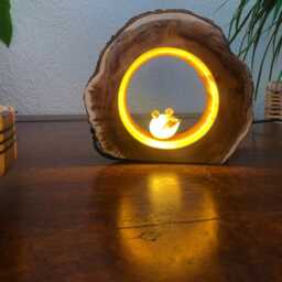 0525, Handmade Yew Wood Log Light Rustic Led Desk Lamp With Mousey Detail - thumbnail 2