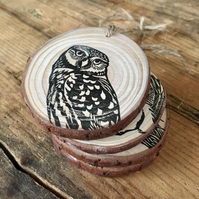One Christmas Animal Printed On A Wood Slice, Hand Printed, Original Design - image 1