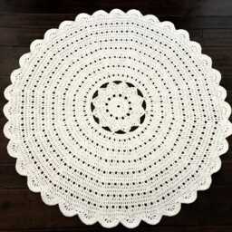 Modern Crochet Scalloped Round Rug - thumbnail 4