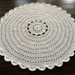 Modern Crochet Scalloped Round Rug - thumbnail 3