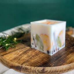 Square Large Pillar Candle, Birthday Gift, Thank You Gift, Home Decor, Candle Gift, Botanical, Dried Flower Candle, Vegan Gift, Relaxation Gif - thumbnail 3