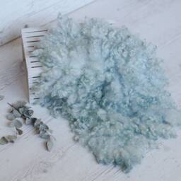 Newborn Photo Prop, Curly Wool Layer, Baby Photography Wraps, Felted Blanket, Newborn Flokati - thumbnail 2
