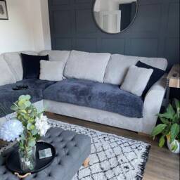 Handmade Chesterfield Footstool Coffee Table Linen Fabric, Oak Feet - thumbnail 3