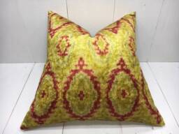 Handwoven Silk Ikat Pillow Cover - 20x20