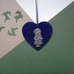 Toad Wooden Heart Decoration - Wind in The Willows Christmas Book Lover Gift For Her - thumbnail 3