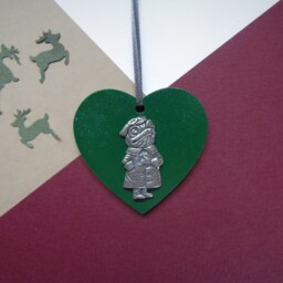 Toad Wooden Heart Decoration - Wind in The Willows Christmas Book Lover Gift For Her - thumbnail 2