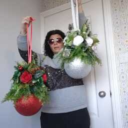 Grey White & Silver Artificial Flower Christmas Bauble Hanging Door Decor, Holiday Porch Decoration Festive Ornament - thumbnail 3