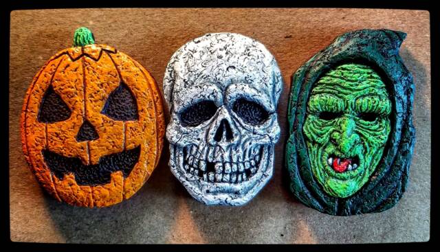 Silver Shamrock Masks Magnet Set