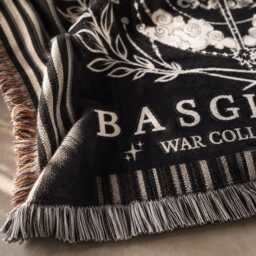Basgiath War College Dragon Woven Blanket, Fourth Wing Inspired Throw, Fantasy Gift, Dark Academia Booktok Decor - thumbnail 4