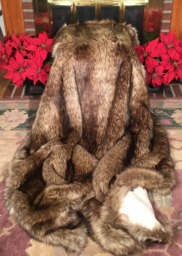 Extra Big Throw-Heavyweight Golden Wolf Faux Fur Blanket/Machine Wash & Dry/Perfect Gift For Anyone/Gift Box/Ships in 3-5 Bus. Days - thumbnail 1