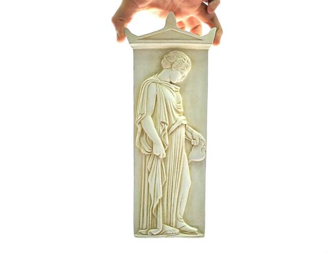 stele With Girl Dove From Nea Kallikratia Chalichidiki , Replica Museum Of Thesaloniki - image 1