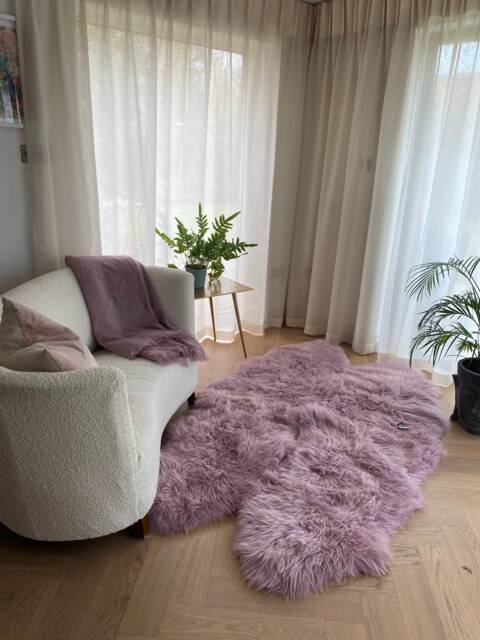 Lilac Sheepskin Rug , Pale Lilac , Large Large Bed Cover Chair Sofa Throw Fluffy Rug, Interiors - image 1