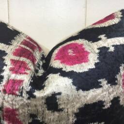 Handwoven Silk Ikat Pillow Cover, Modern Home Decor - 16x16 - thumbnail 2