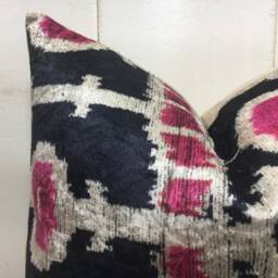Handwoven Silk Ikat Pillow Cover, Modern Home Decor - 16x16 - thumbnail 3