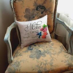 Sentimental Mother Gift Pillow, Special Mother's Day Gift, Pillow with Flowers & Hummingbird, For Mom, Christmas - thumbnail 2