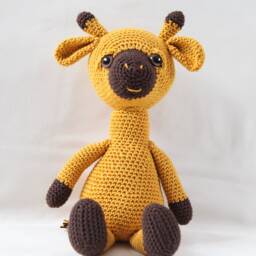 "Crochet Giraffe ""Fafa" - thumbnail 3