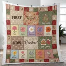 Personalized Mom To Grandma Quilt - Custom Family Name Flower Blanket Gift - thumbnail 1
