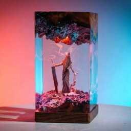 New Pyramid Horror Resin Lamp - Led Nightmare Figure Creepy Decor Handmade Art Gift For Fans