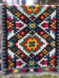 Handwoven Wool Blanket Ukrainian Hutsul Kilim Rug, Floral Design - 150x200cm - thumbnail 1